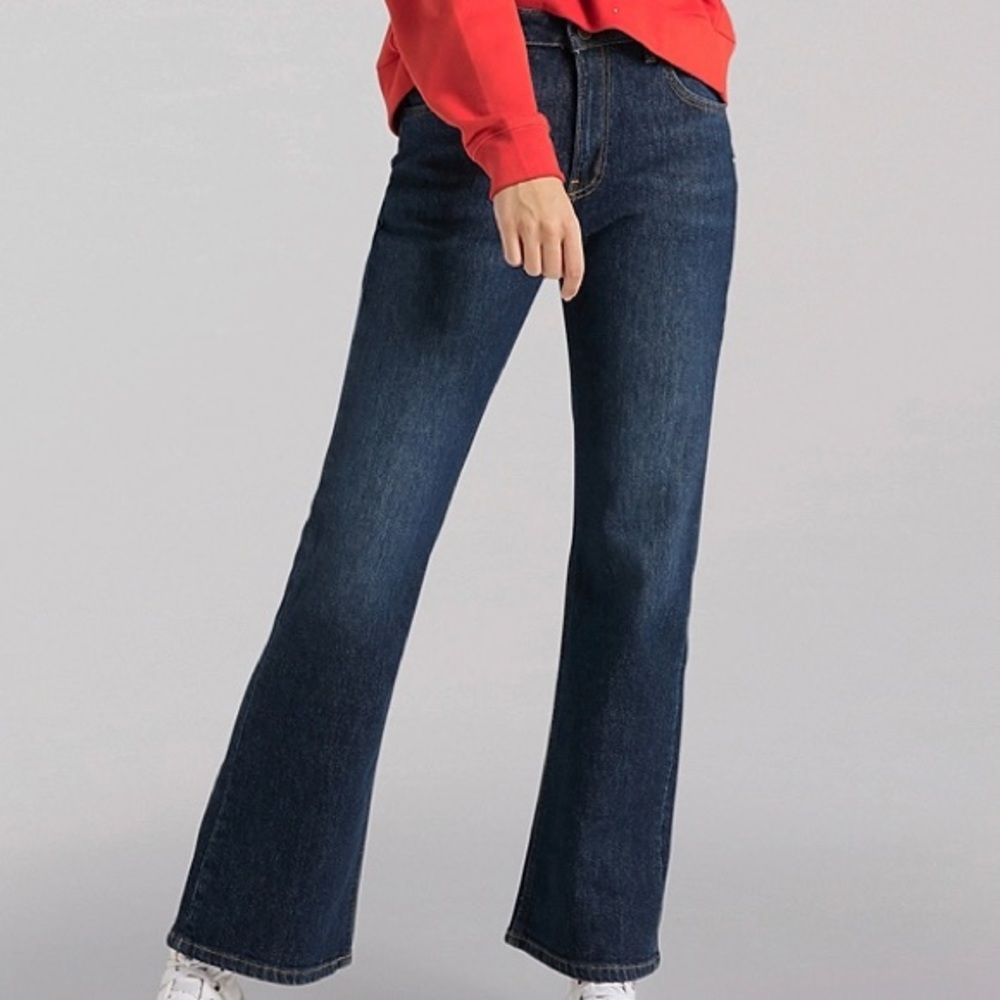 Jules + James - women’s bootcut jeans (Size 8)